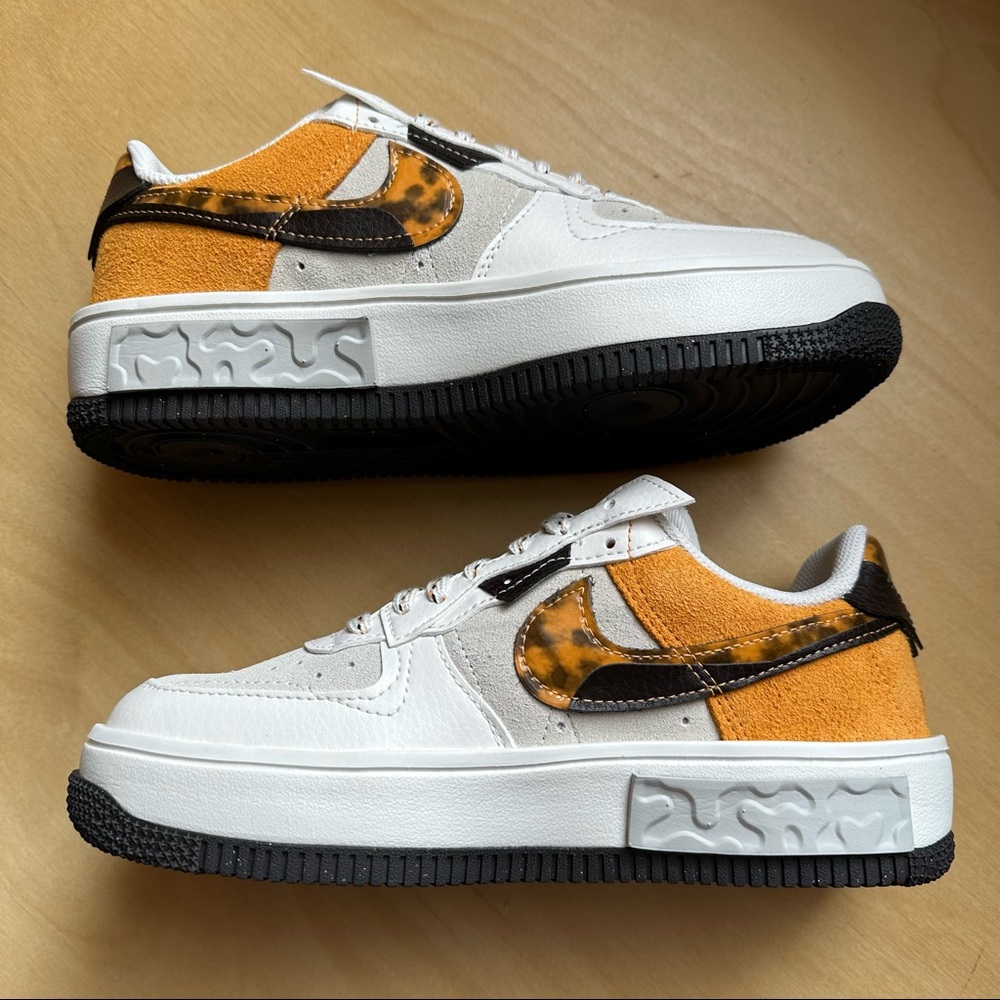 Nike Women's Low-Top Sneakers in White, Yellow & Black Tortoise - Picture 3 of 7